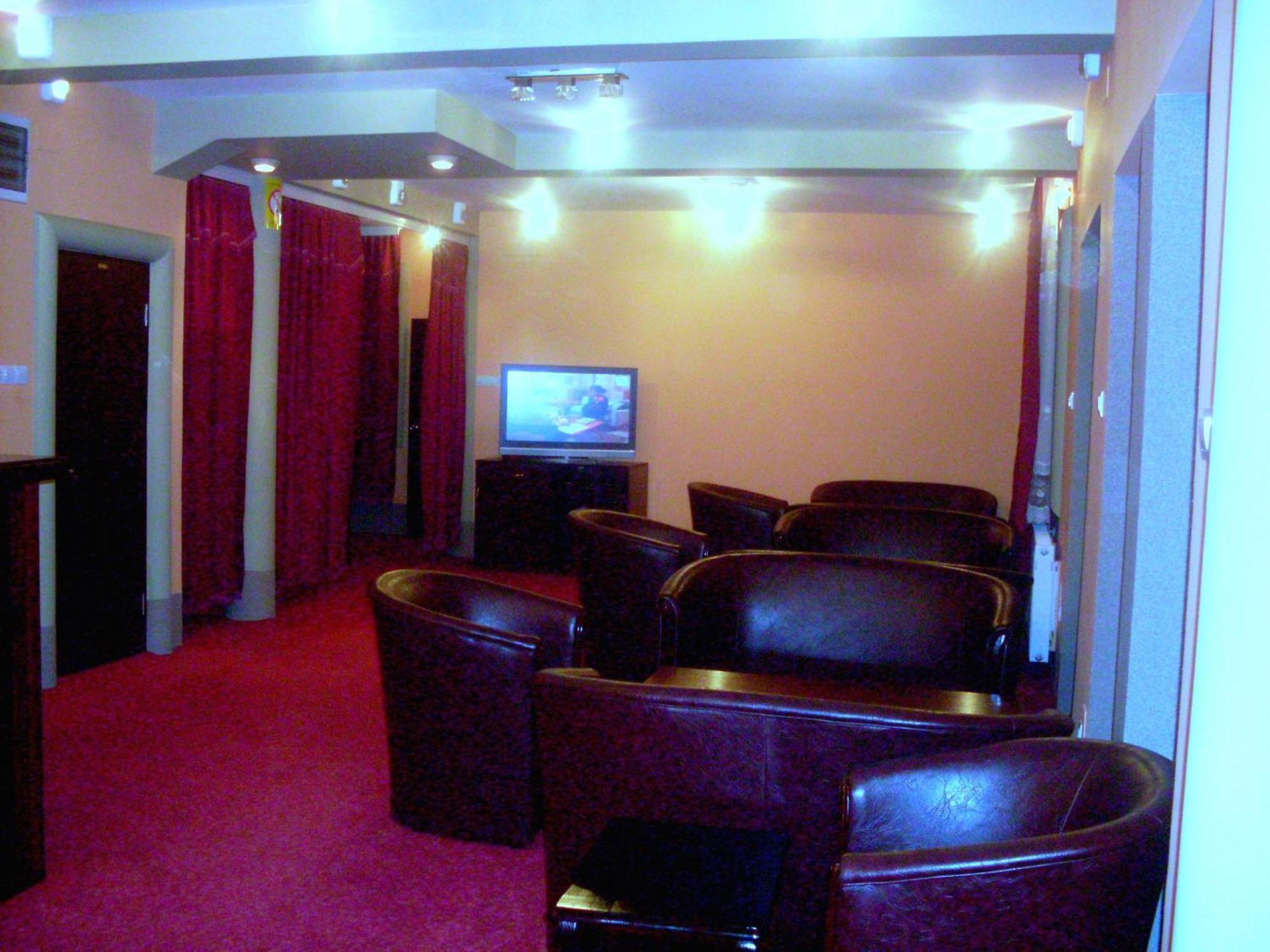 Hotel Vila Mitic Luxx Spa Centar Leskovac  Ngoại thất bức ảnh