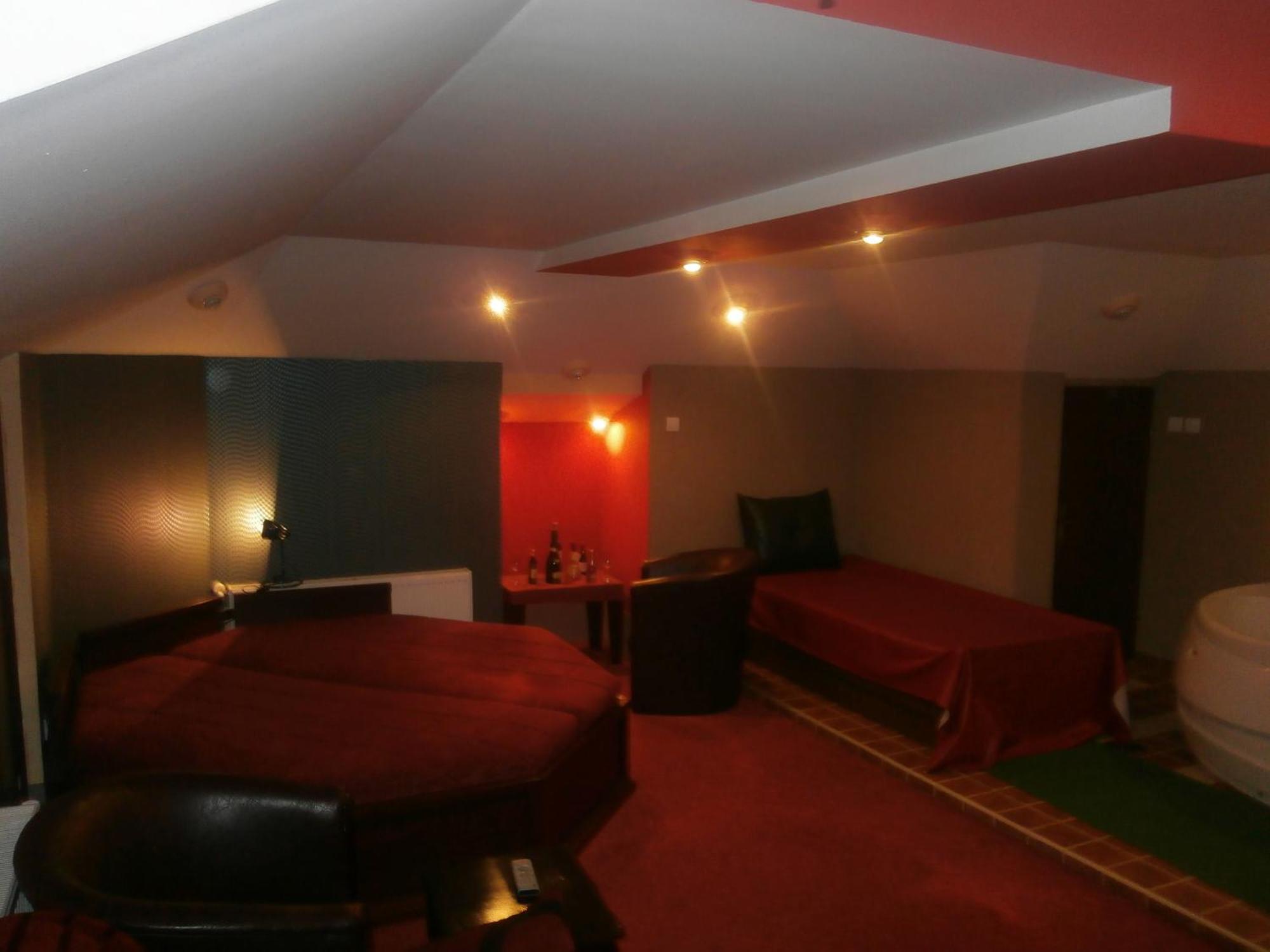 Hotel Vila Mitic Luxx Spa Centar Leskovac  Ngoại thất bức ảnh