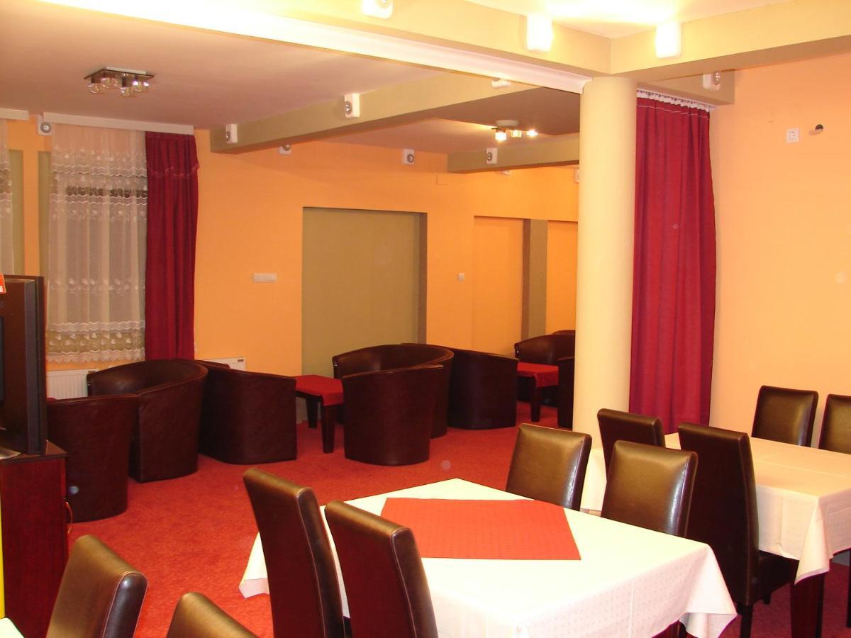 Hotel Vila Mitic Luxx Spa Centar Leskovac  Ngoại thất bức ảnh
